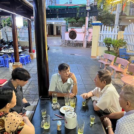 Hoang Oanh Motel 隆海 外观 照片