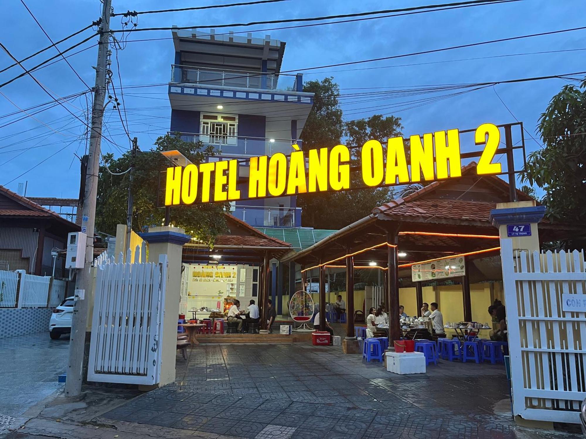 Hoang Oanh Motel 隆海 外观 照片