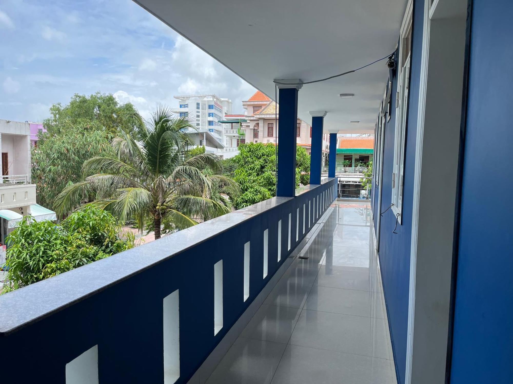 Hoang Oanh Motel 隆海 外观 照片