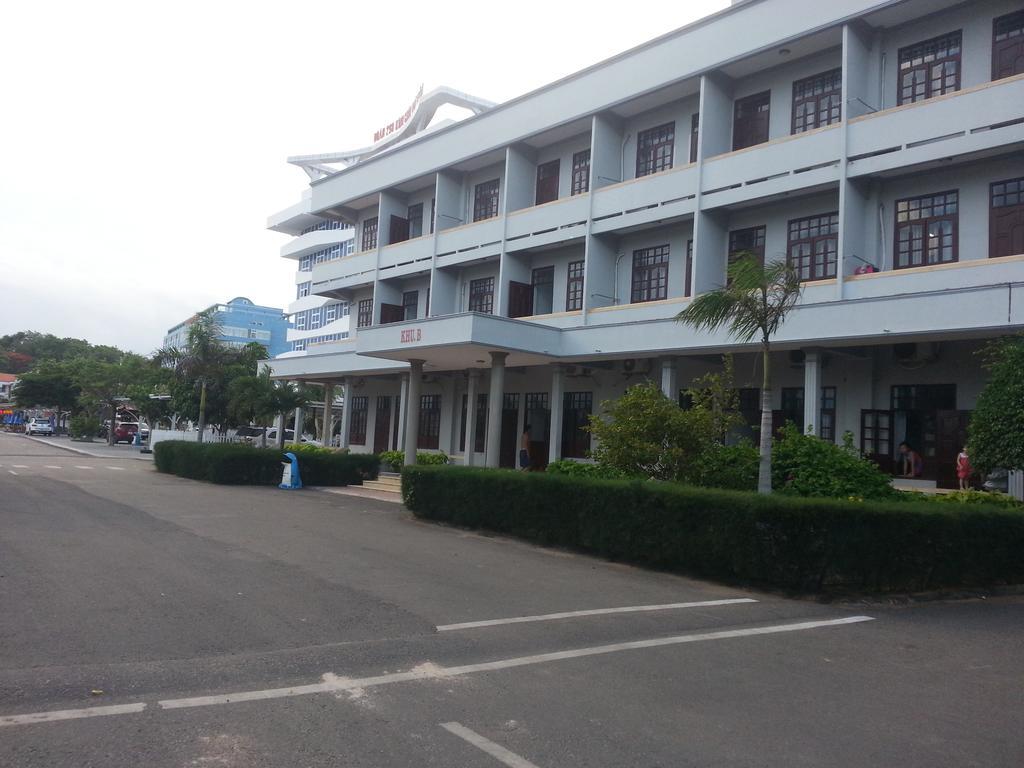 Hoang Oanh Motel 隆海 外观 照片